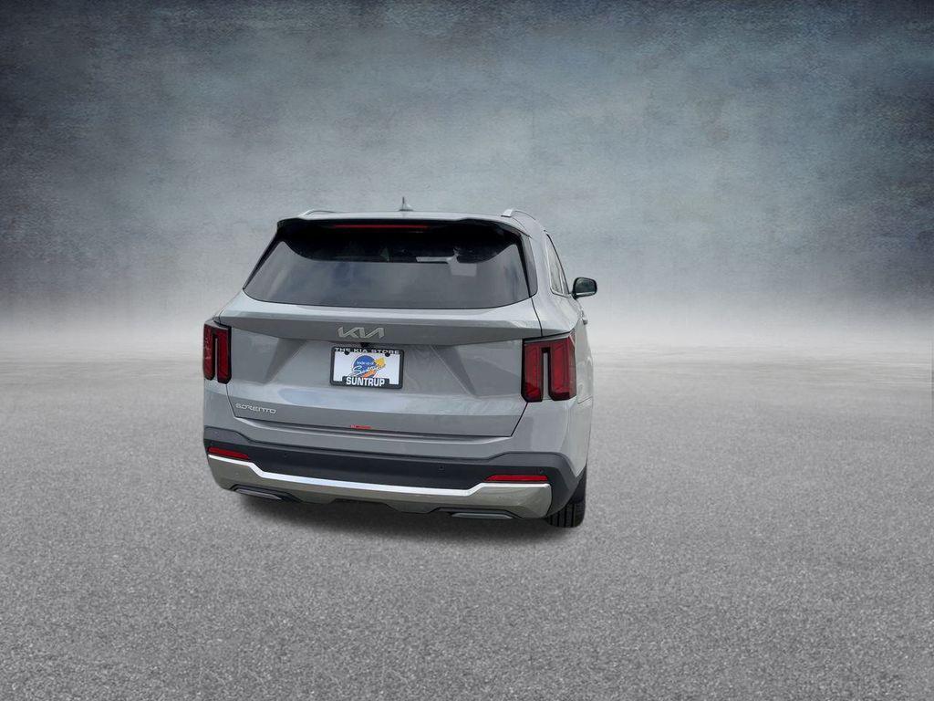 used 2025 Kia Sorento car, priced at $30,985