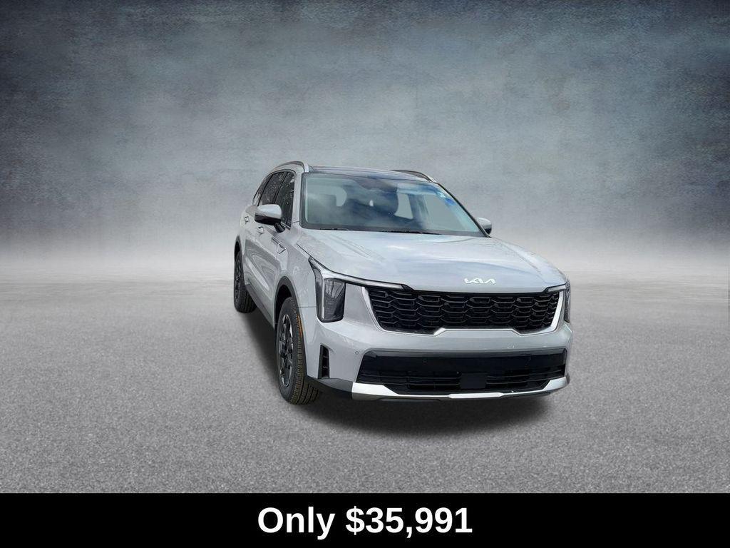 used 2025 Kia Sorento car, priced at $30,985