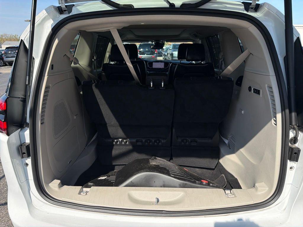 used 2022 Chrysler Pacifica car, priced at $29,639