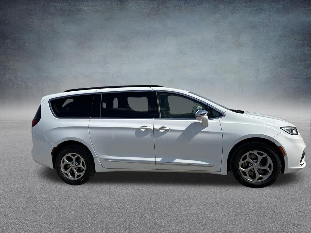 used 2022 Chrysler Pacifica car, priced at $29,639