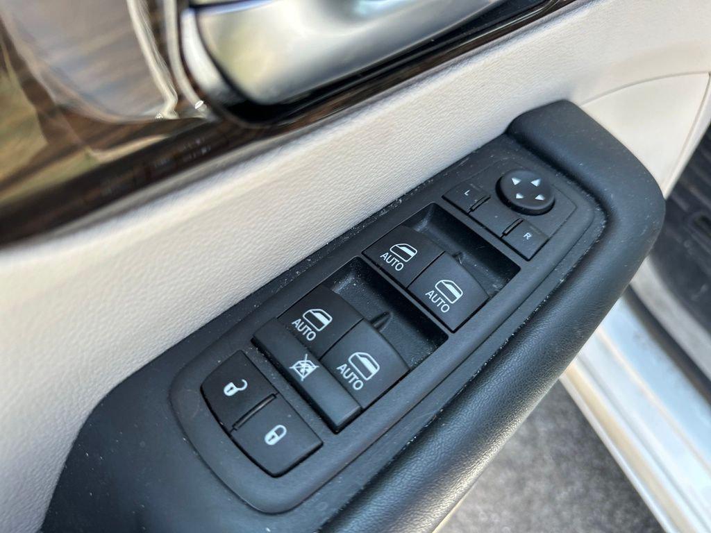 used 2022 Chrysler Pacifica car, priced at $29,639