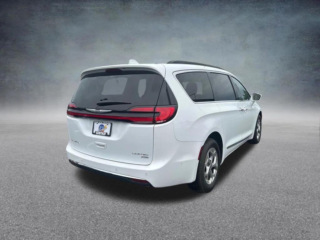 used 2022 Chrysler Pacifica car, priced at $28,675