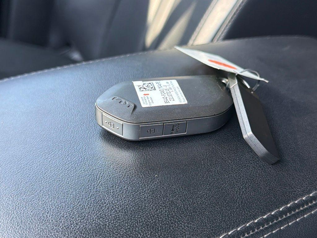 used 2024 Kia Sorento car, priced at $27,535