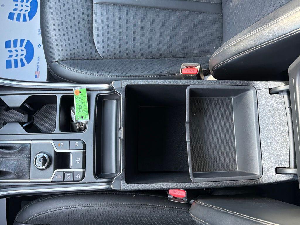 used 2024 Kia Sorento car, priced at $27,535