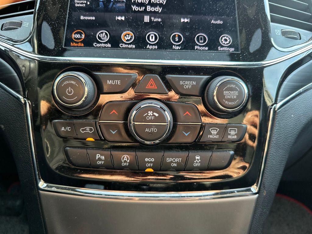 used 2021 Jeep Grand Cherokee car, priced at $23,285