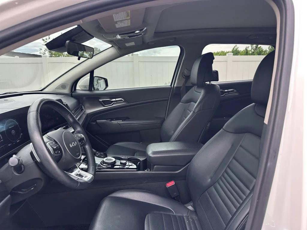 used 2023 Kia Sportage Hybrid car, priced at $29,255