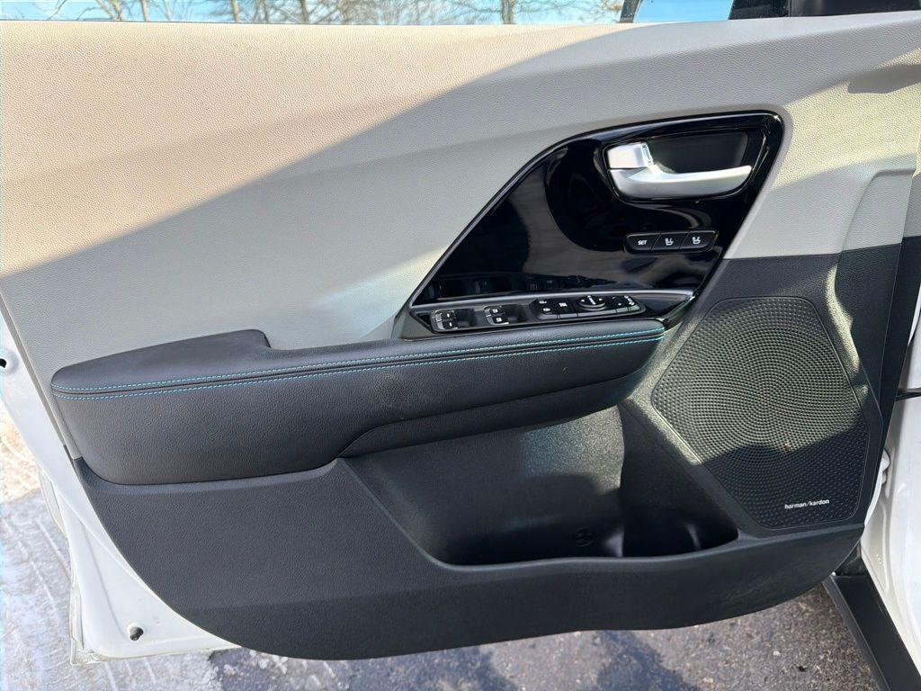 used 2022 Kia Niro Plug-In Hybrid car, priced at $22,995