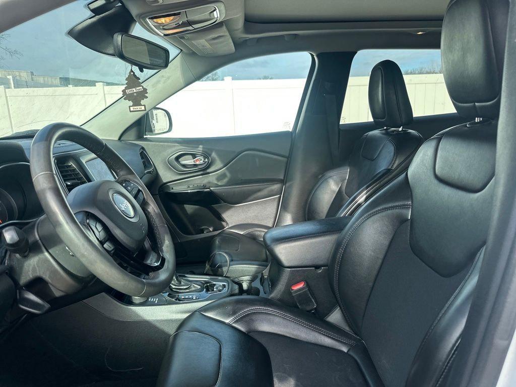 used 2021 Jeep Cherokee car, priced at $17,355