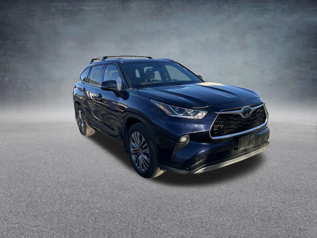 used 2021 Toyota Highlander Hybrid car, priced at $32,525