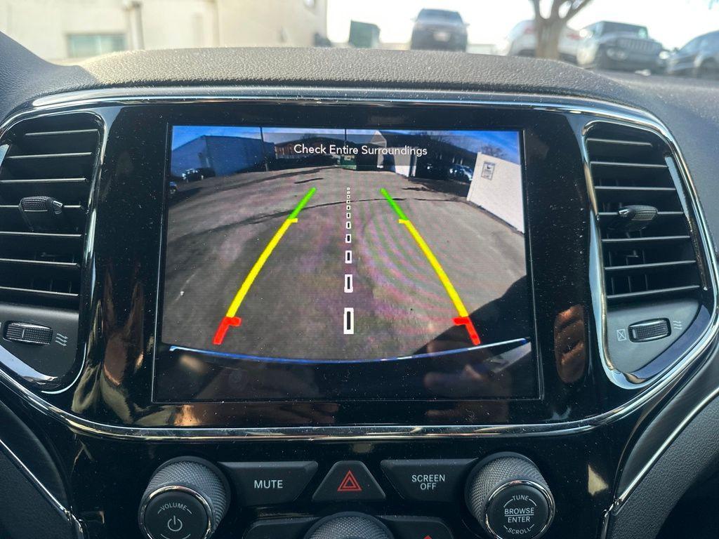 used 2021 Jeep Grand Cherokee car, priced at $26,223