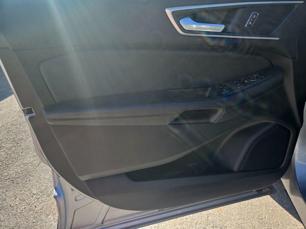 used 2024 Ford Edge car, priced at $23,995