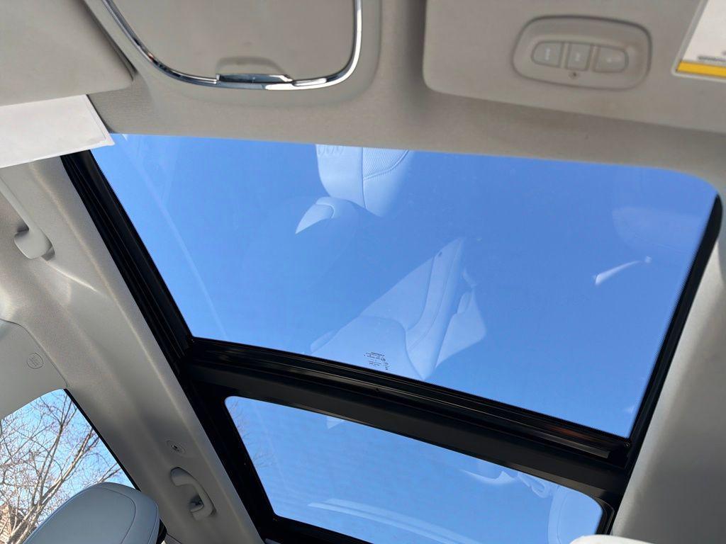 used 2019 Jeep Cherokee car, priced at $15,695