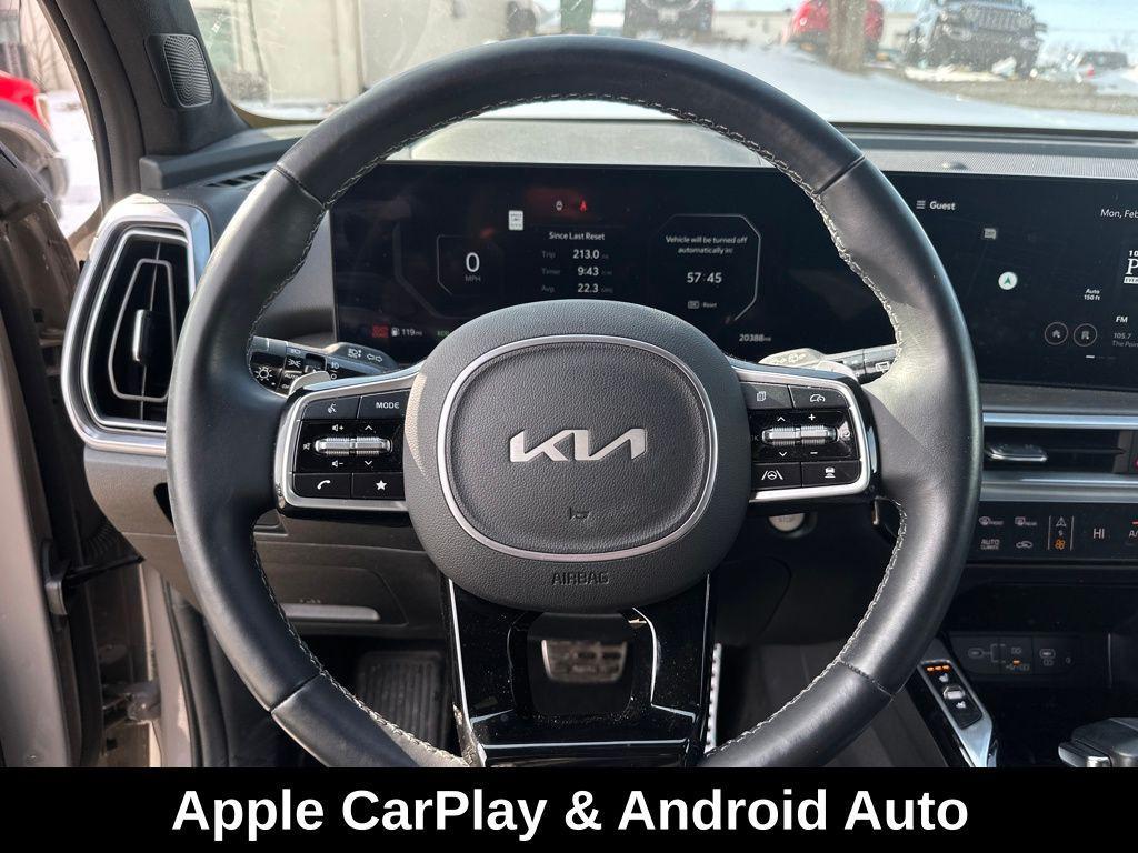 used 2025 Kia Sorento car, priced at $38,995