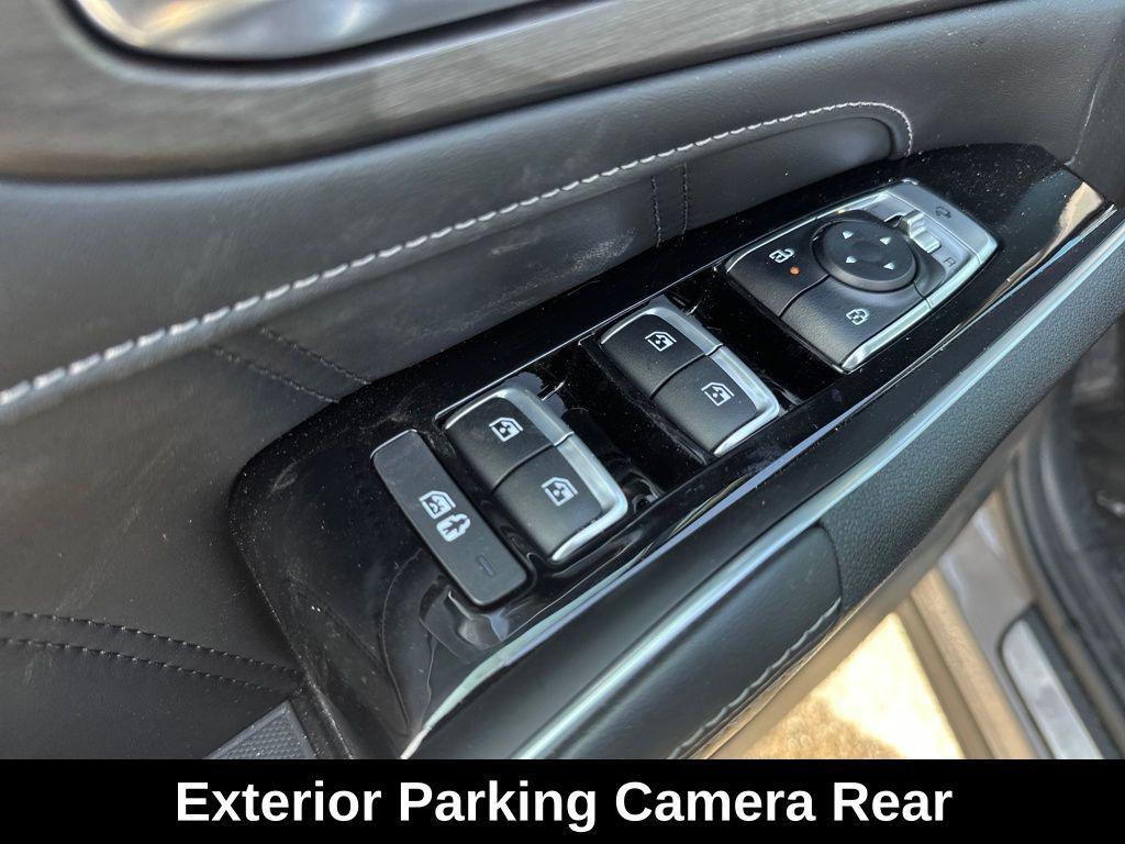 used 2025 Kia Sorento car, priced at $38,995