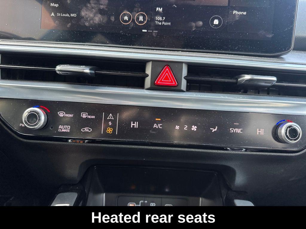 used 2025 Kia Sorento car, priced at $38,995