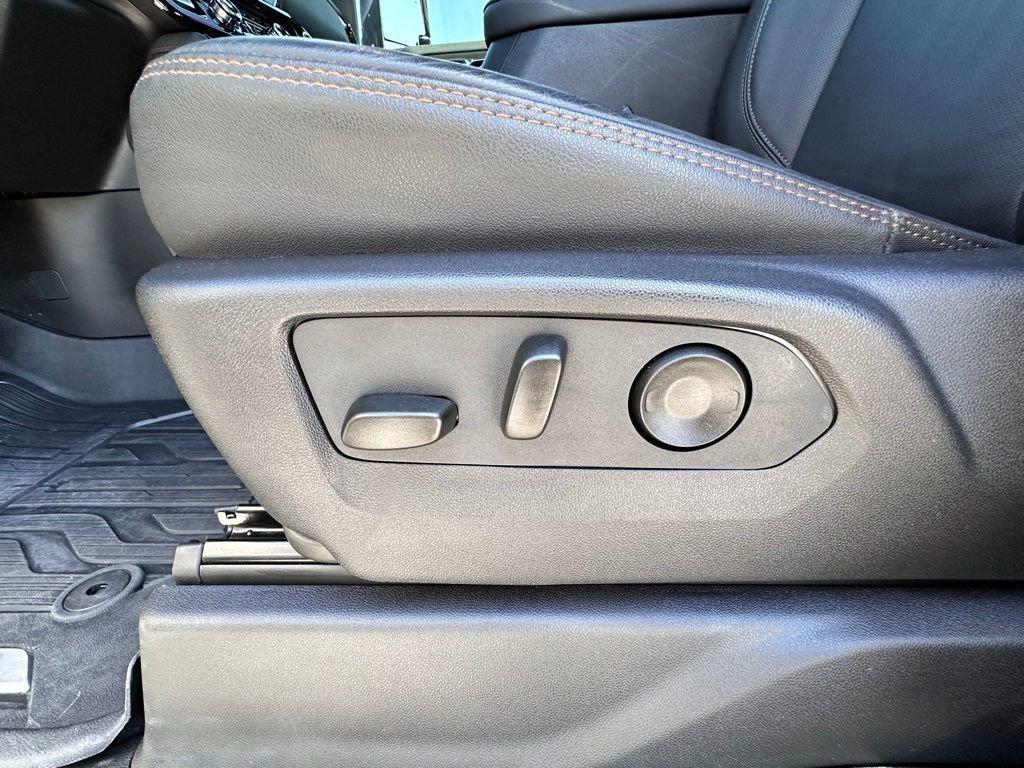 used 2026 GMC Sierra 2500 car, priced at $89,299