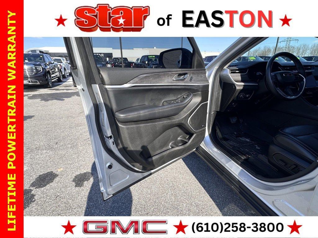 used 2021 Jeep Grand Cherokee L car, priced at $27,844