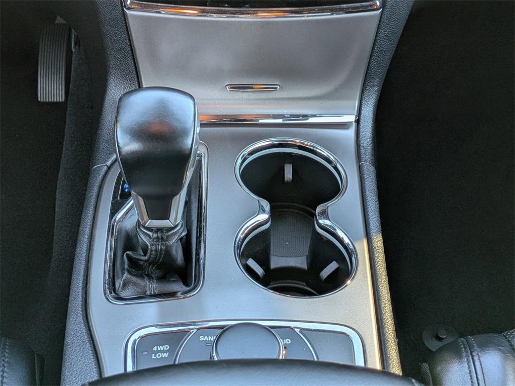 used 2020 Jeep Grand Cherokee car, priced at $15,560