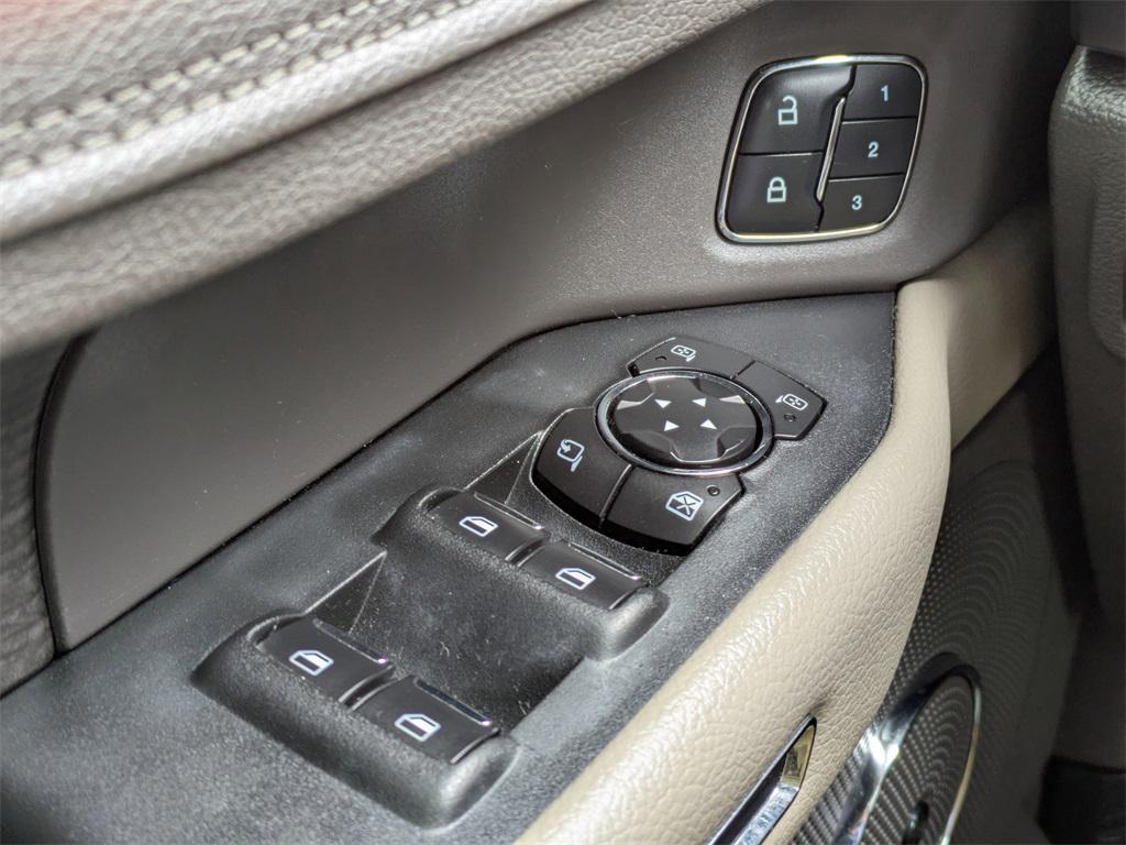 used 2018 Ford Expedition car, priced at $14,880