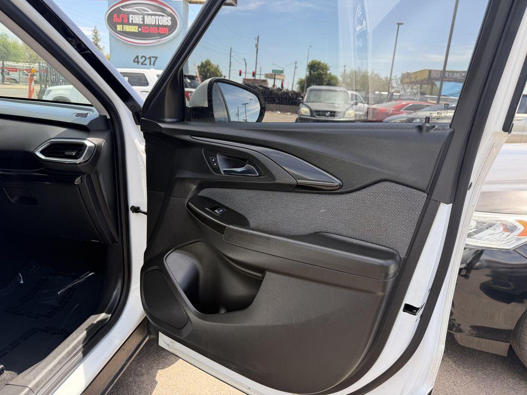used 2021 Chevrolet TrailBlazer car, priced at $12,495