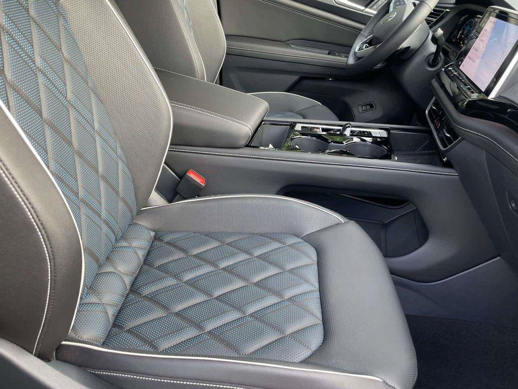 new 2026 Volkswagen Atlas Cross Sport car, priced at $51,781
