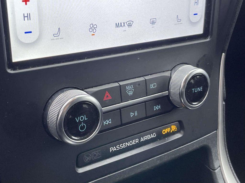 used 2024 Ford Edge car, priced at $19,498