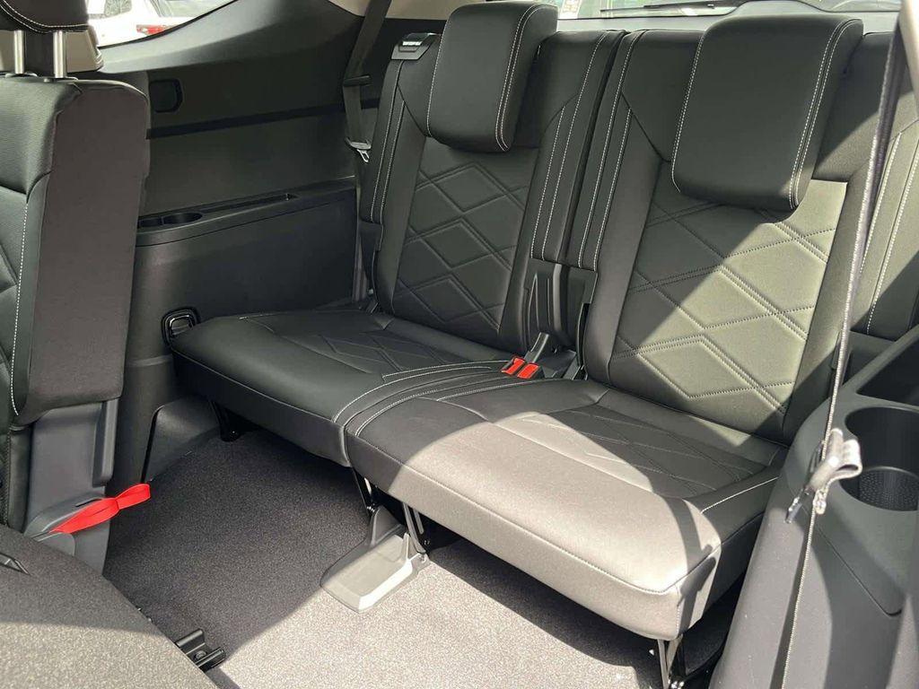 new 2026 Volkswagen Atlas car, priced at $44,843