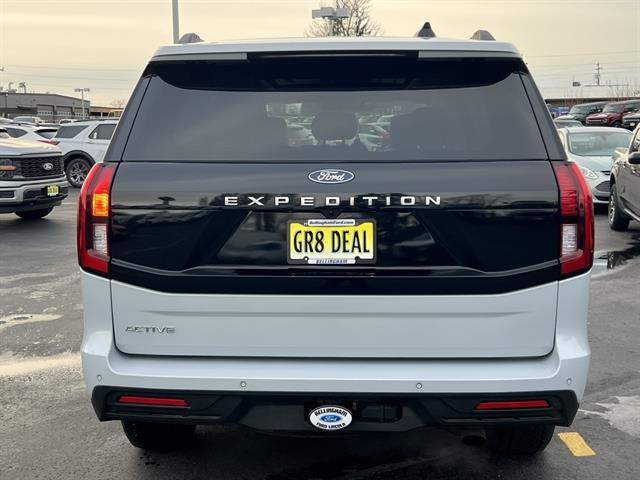 used 2025 Ford Expedition car, priced at $63,976