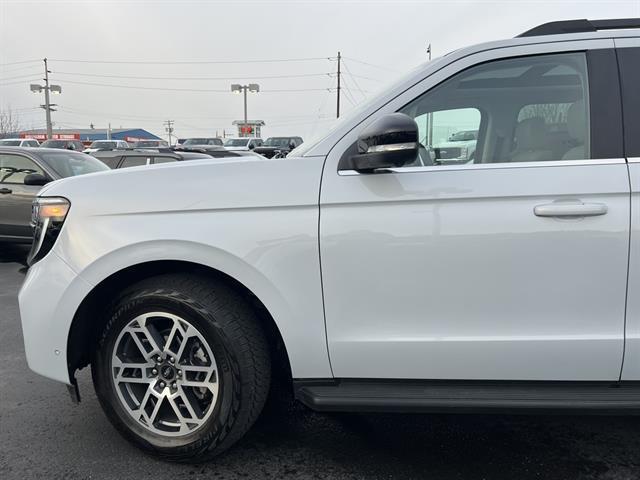 used 2025 Ford Expedition car, priced at $63,976