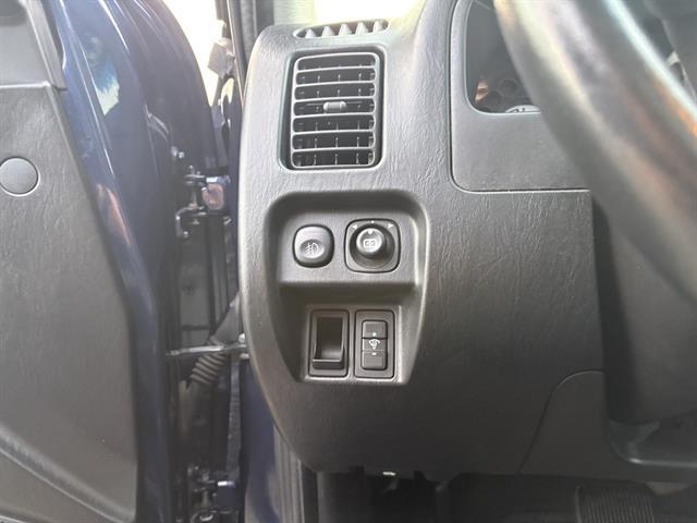 used 2004 Ford Escape car, priced at $4,995