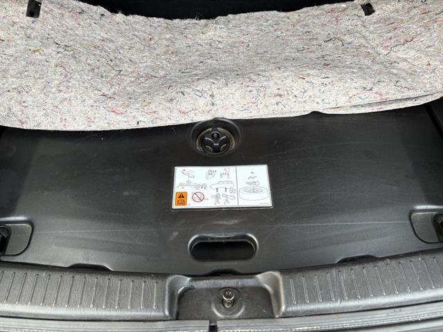 used 2004 Ford Escape car, priced at $4,995