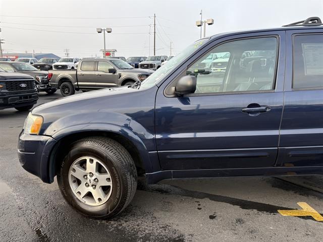 used 2004 Ford Escape car, priced at $4,995