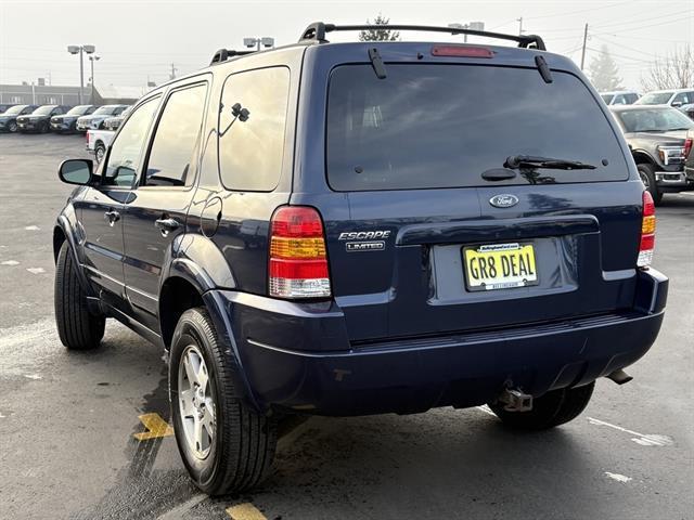 used 2004 Ford Escape car, priced at $4,995