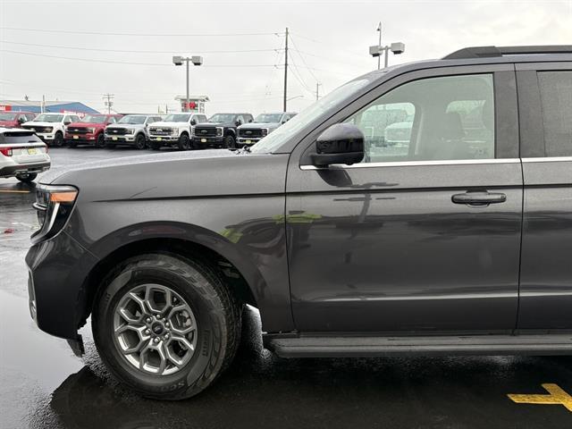 used 2025 Ford Expedition car, priced at $60,991