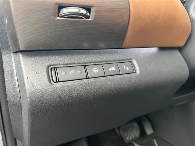 used 2023 Nissan Pathfinder car, priced at $31,995