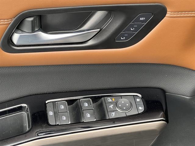 used 2023 Nissan Pathfinder car, priced at $31,995