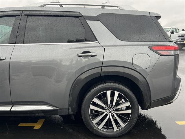 used 2023 Nissan Pathfinder car, priced at $31,995