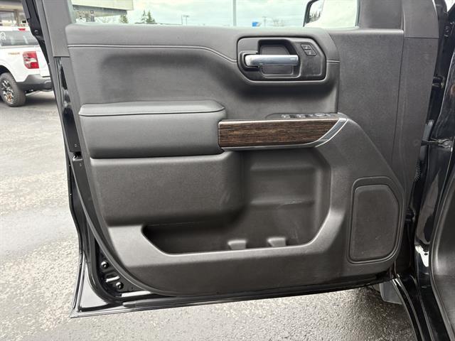 used 2022 GMC Sierra 1500 car, priced at $32,500