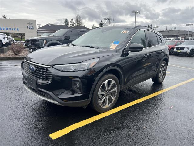 used 2025 Ford Escape car, priced at $28,923