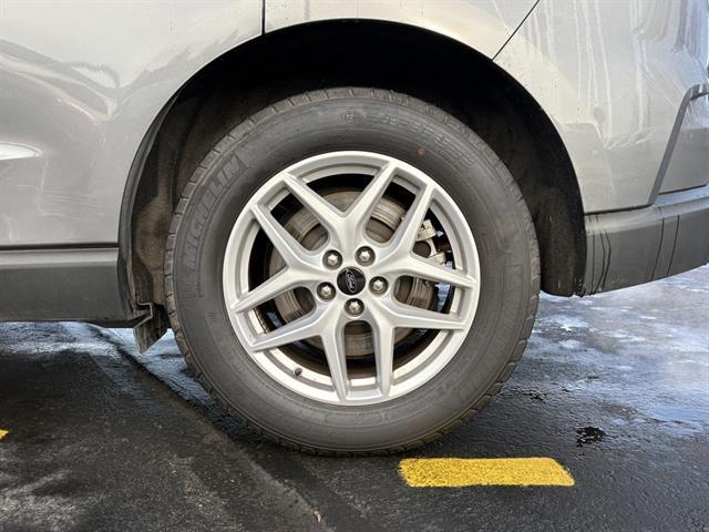 used 2024 Ford Edge car, priced at $21,849