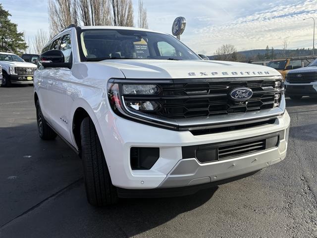 used 2025 Ford Expedition Max car, priced at $74,995