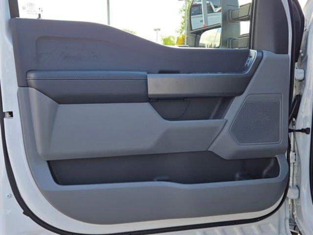 new 2025 Ford F-350 car, priced at $68,810