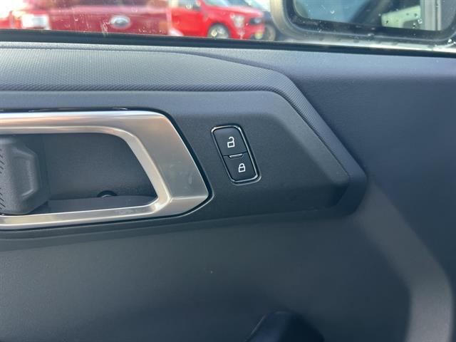 new 2025 Ford Bronco car, priced at $52,935