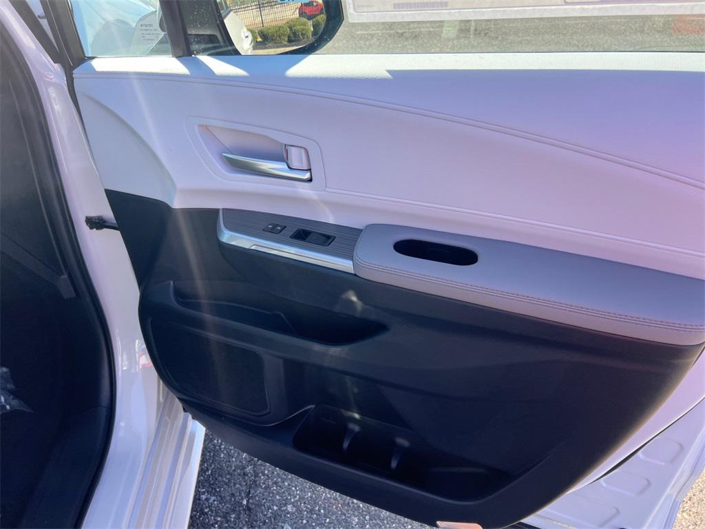 new 2026 Toyota Sienna car, priced at $49,060