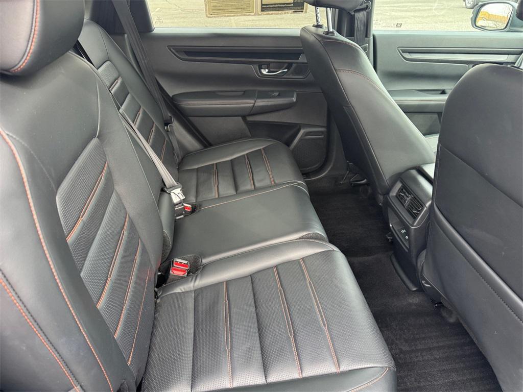 used 2025 Honda CR-V Hybrid car, priced at $29,889