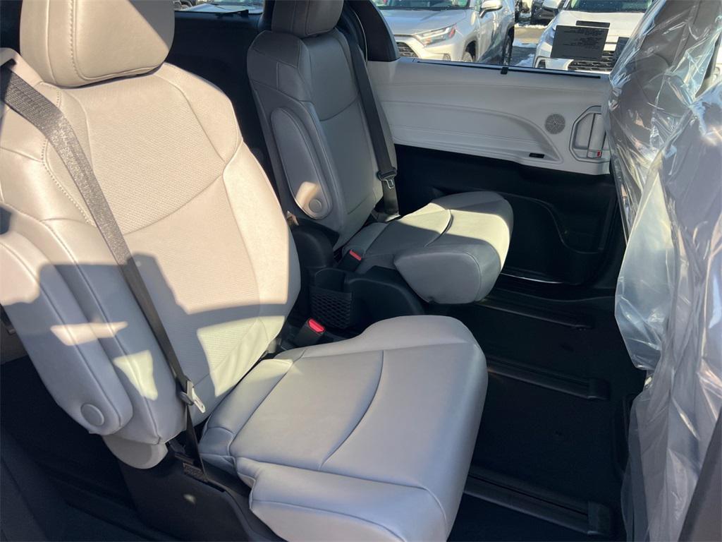 new 2026 Toyota Sienna car, priced at $49,739