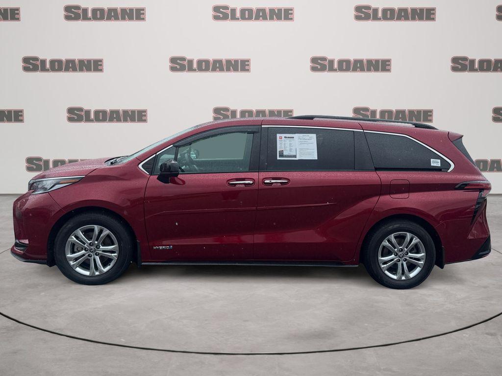 used 2021 Toyota Sienna car, priced at $33,302