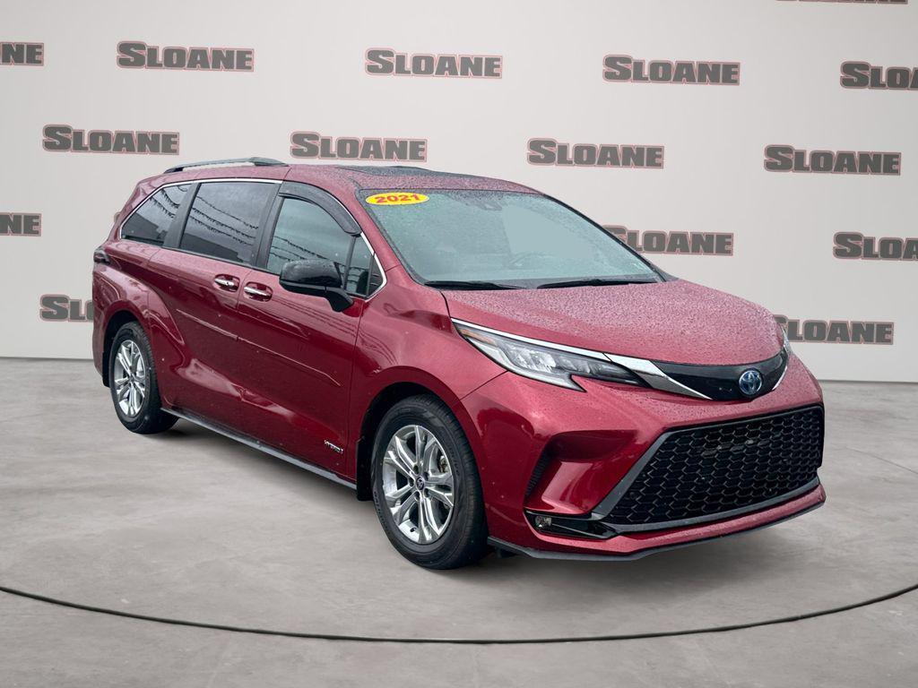 used 2021 Toyota Sienna car, priced at $33,302