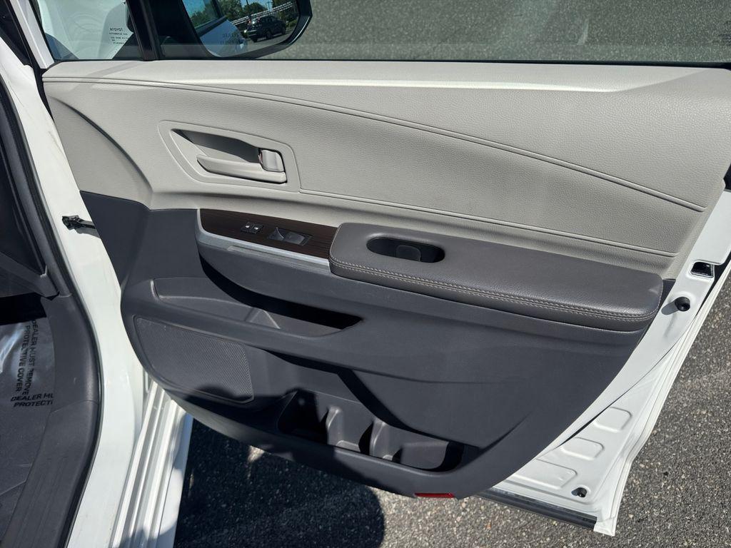 used 2024 Toyota Sienna car, priced at $38,542