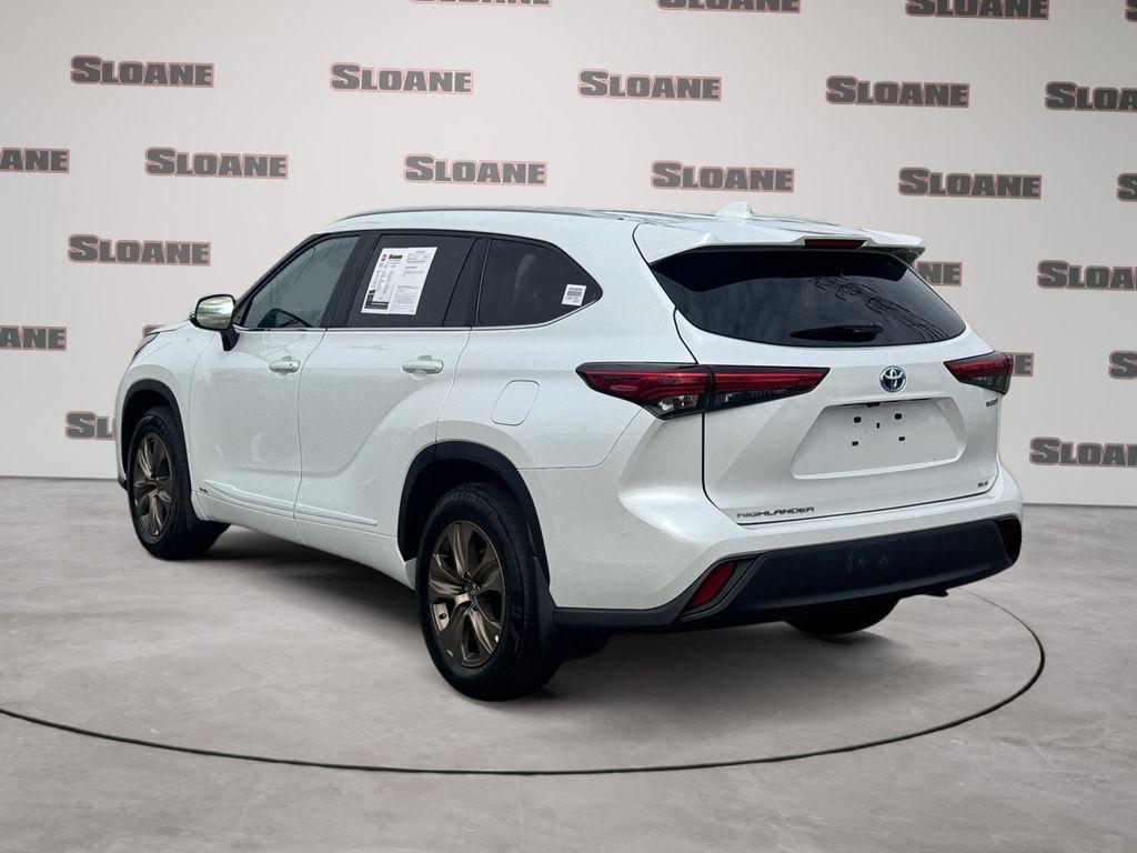 used 2023 Toyota Highlander Hybrid car, priced at $39,831